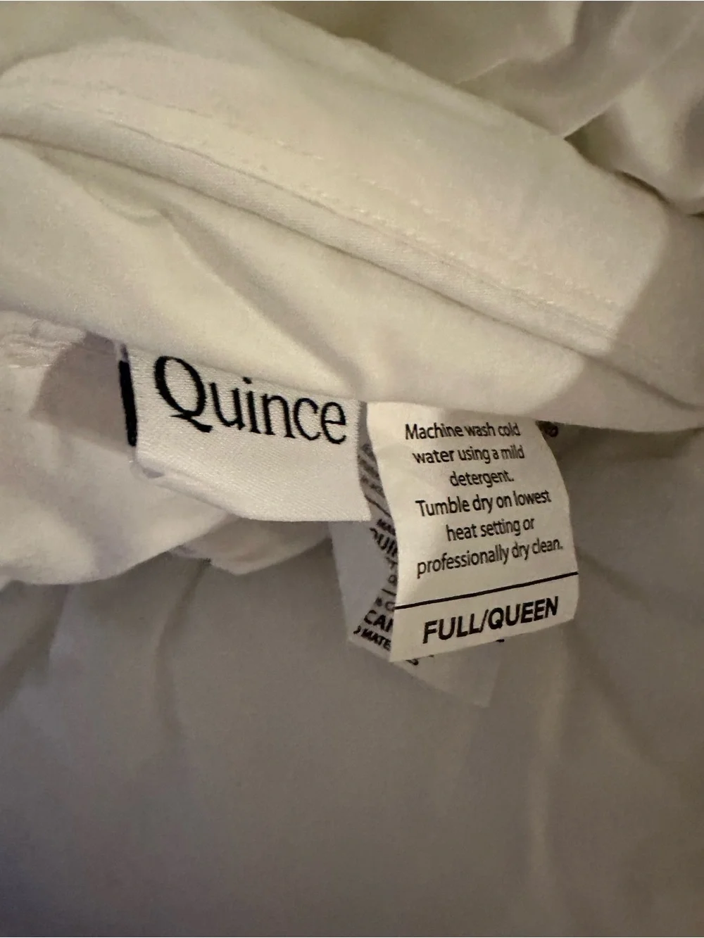 QUINCE Premium Down Alternative Comforter Lightweight All Season Full/Queen-NWOT